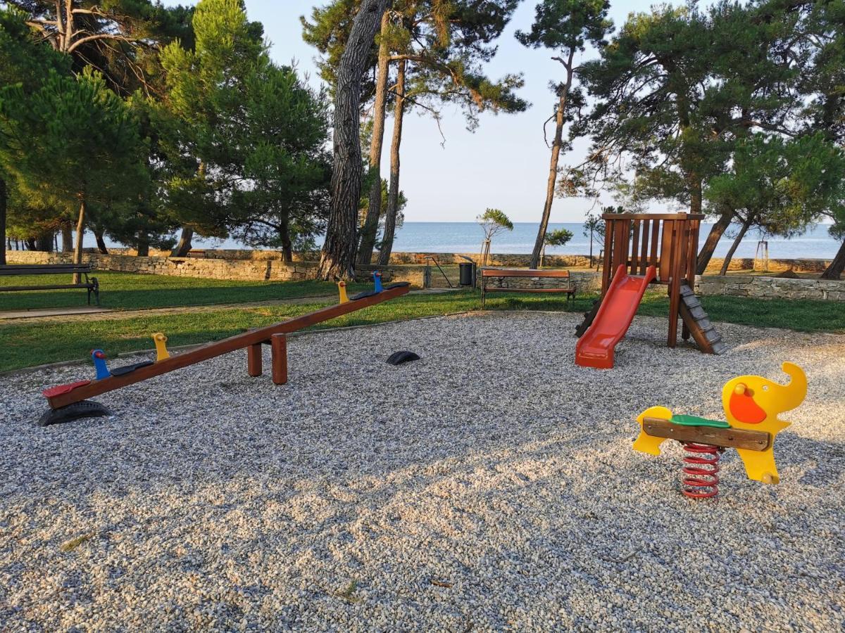 Ivan B&B, 5 Star Superior Room, Near The See And Park Novigrad Istria Εξωτερικό φωτογραφία