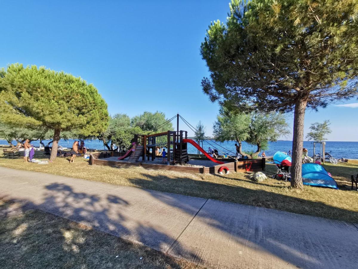 Ivan B&B, 5 Star Superior Room, Near The See And Park Novigrad Istria Εξωτερικό φωτογραφία