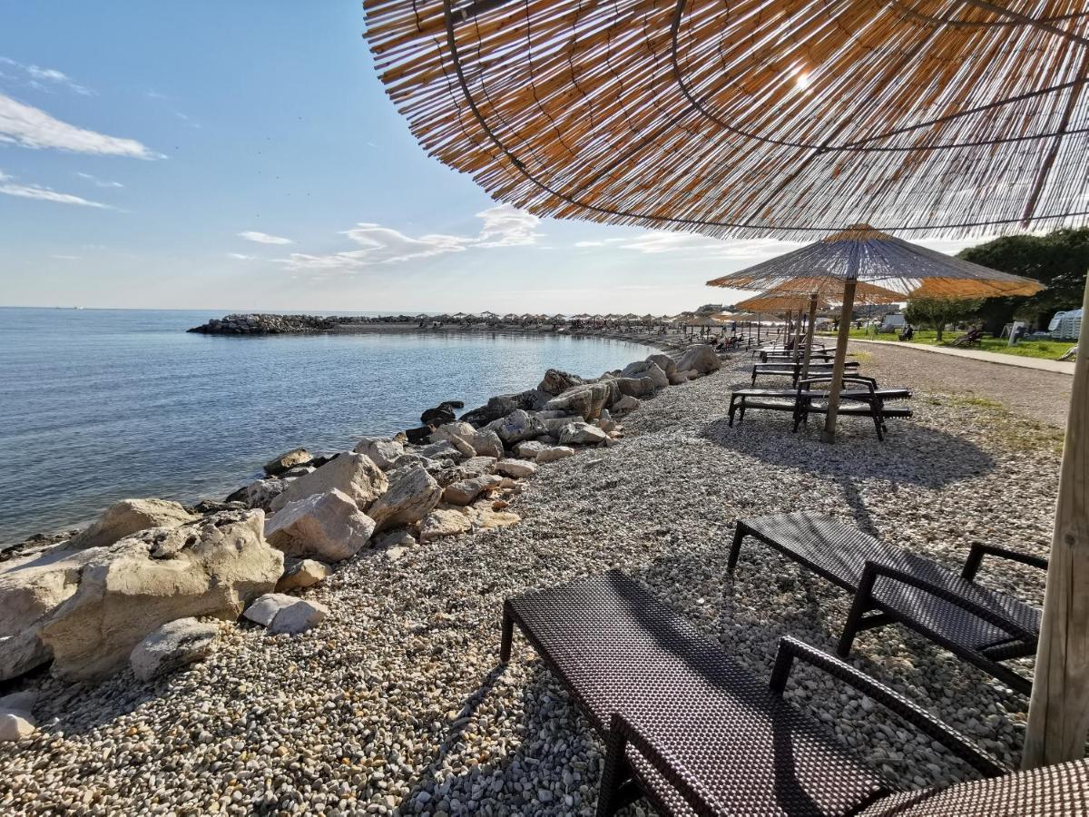 Ivan B&B, 5 Star Superior Room, Near The See And Park Novigrad Istria Εξωτερικό φωτογραφία